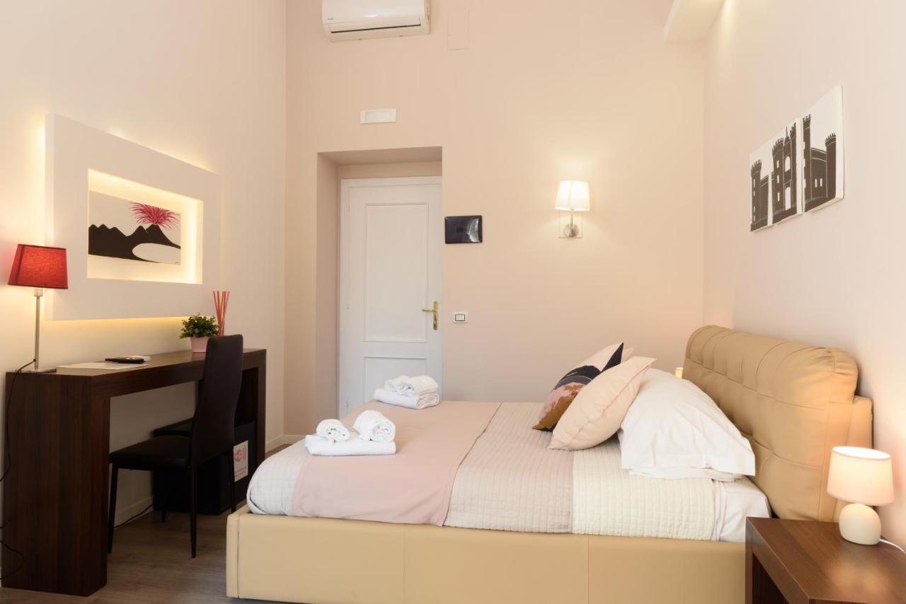 Bed and Breakfast Domus Angioina à Naples Extérieur photo