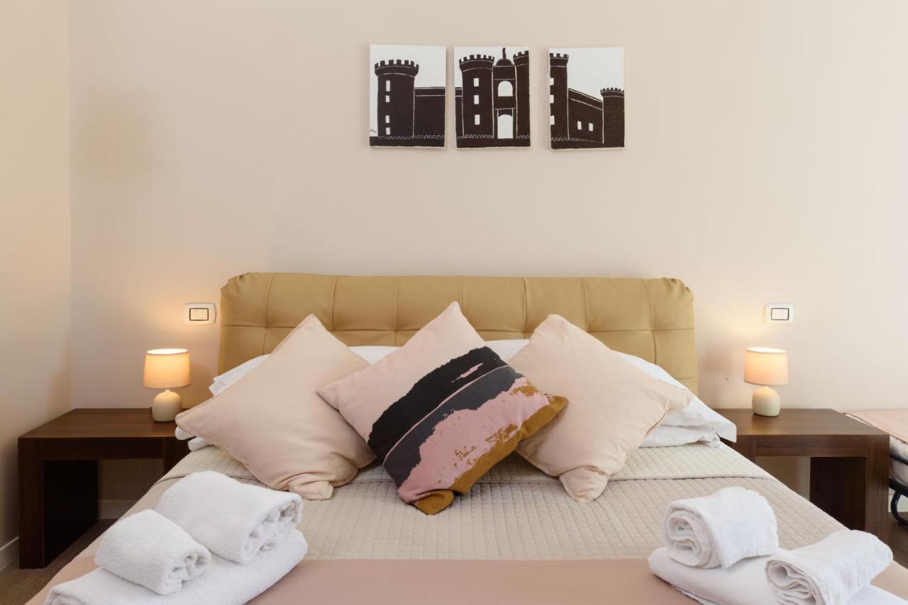 Bed and Breakfast Domus Angioina à Naples Extérieur photo